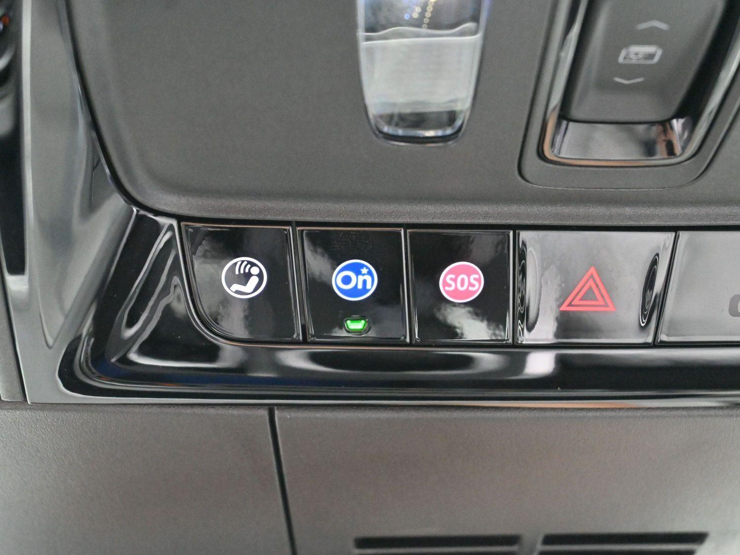 2024 Cadillac Lyriq Luxury photo 26