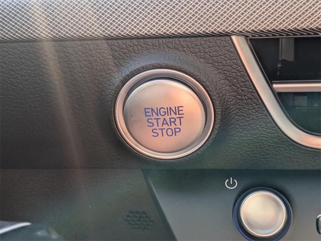 2025 Hyundai Sonata Hybrid Limited photo 30