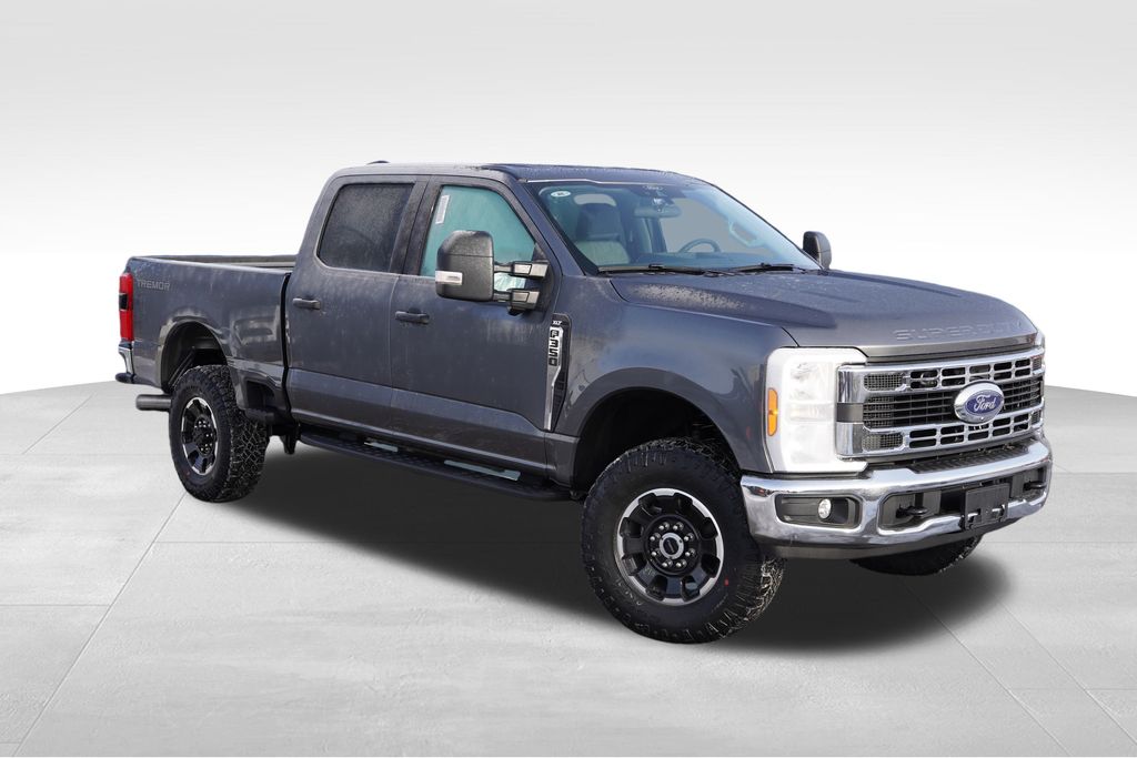 2026 Ford F-350 Super Duty XLT's photo