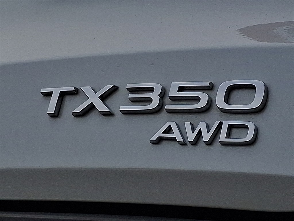 2025 Lexus TX photo 29