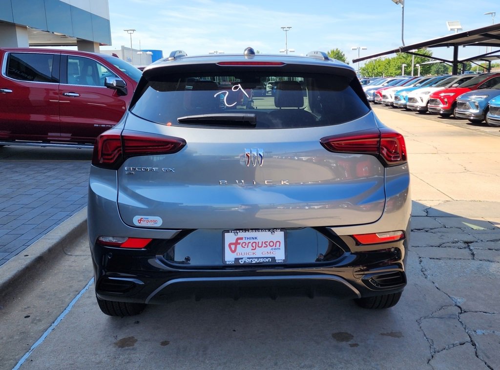 2026 Buick Encore GX Sport Touring photo 4