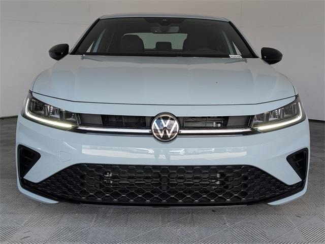2025 Volkswagen Jetta 1.5T Sport photo 3