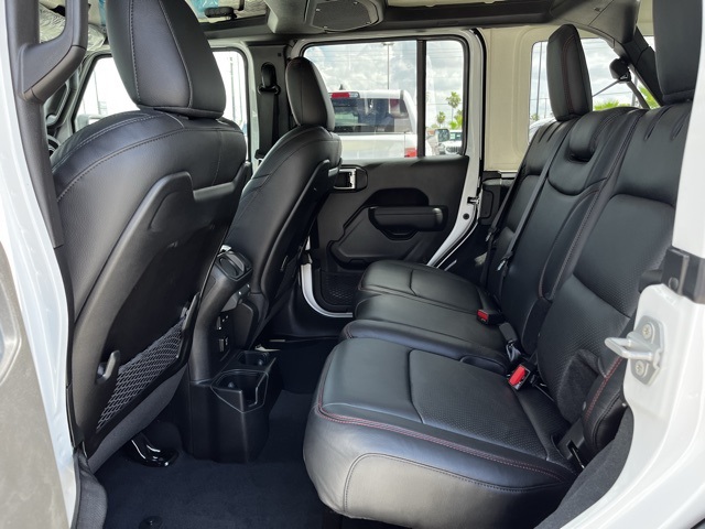 2025 Jeep Wrangler Rubicon photo 17