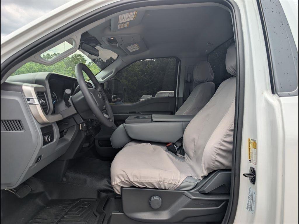 2024 Ford F-350 XL photo 13