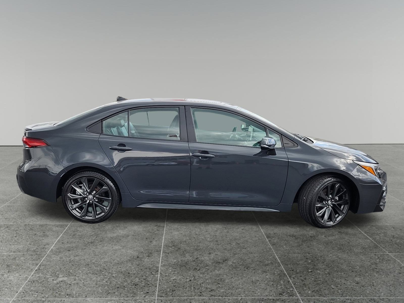 2025 Toyota Corolla XSE photo 8
