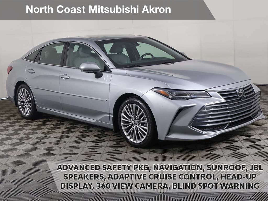 2019 Toyota Avalon Limited's photo