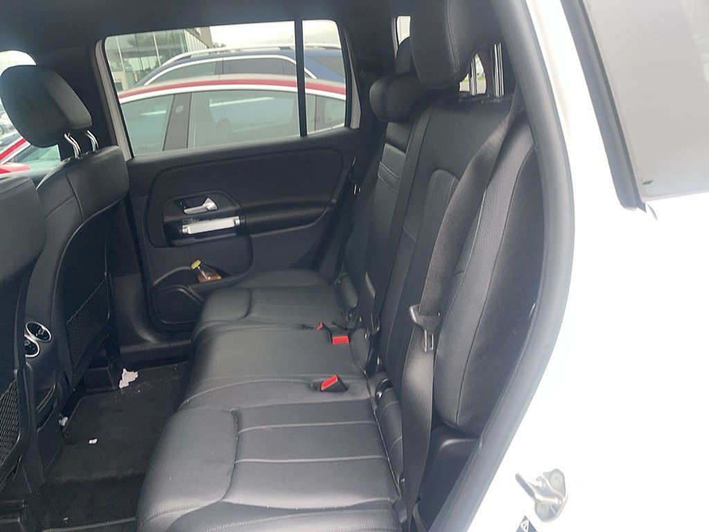 2022 Mercedes Benz GLB 250 4MATIC photo 3