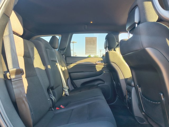 2017 Jeep Grand Cherokee Laredo photo 15
