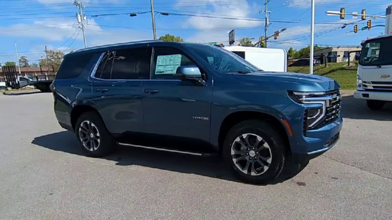 2026 Chevrolet Tahoe LT photo 2