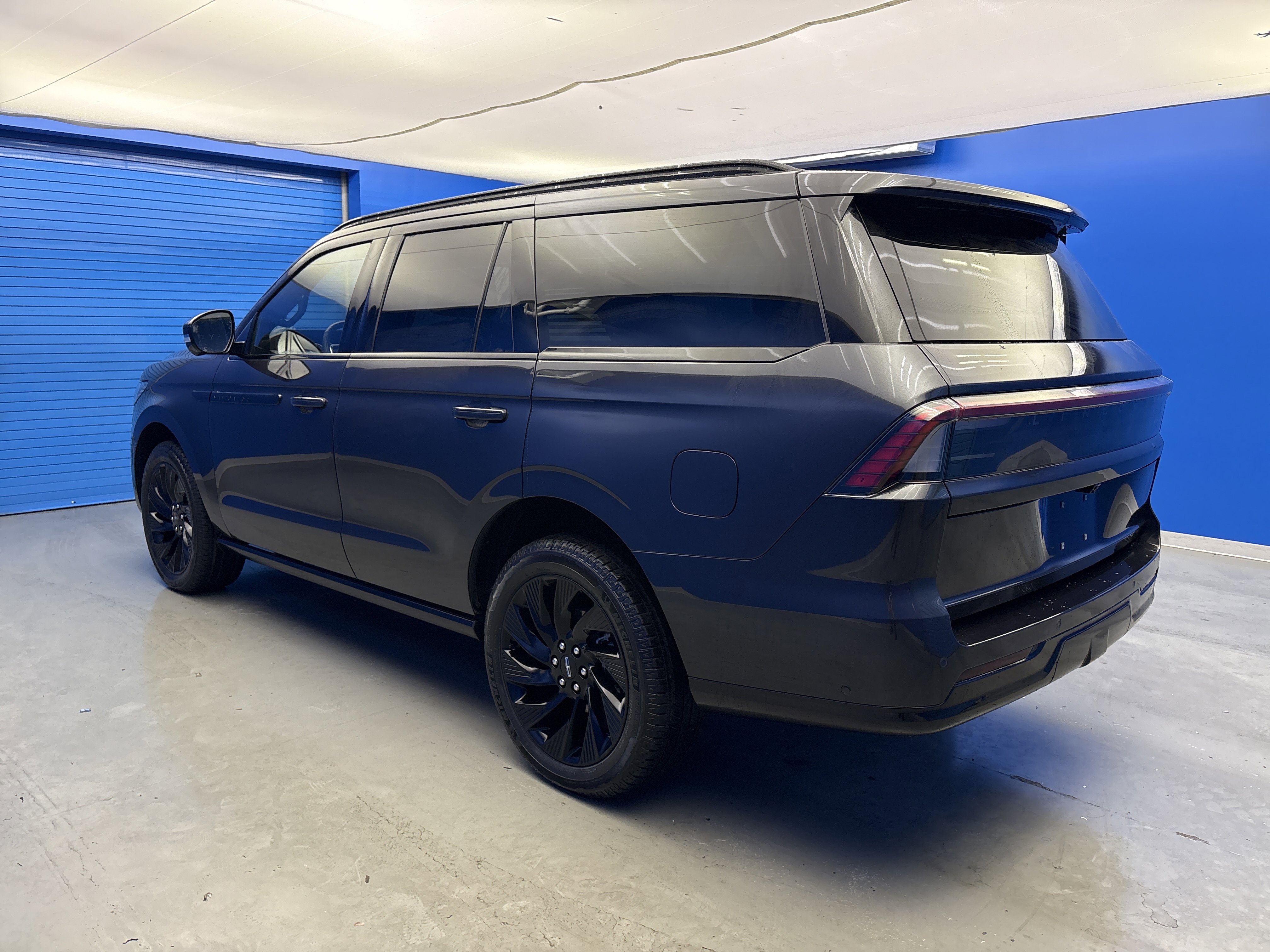 2025 Lincoln Navigator Reserve photo 3