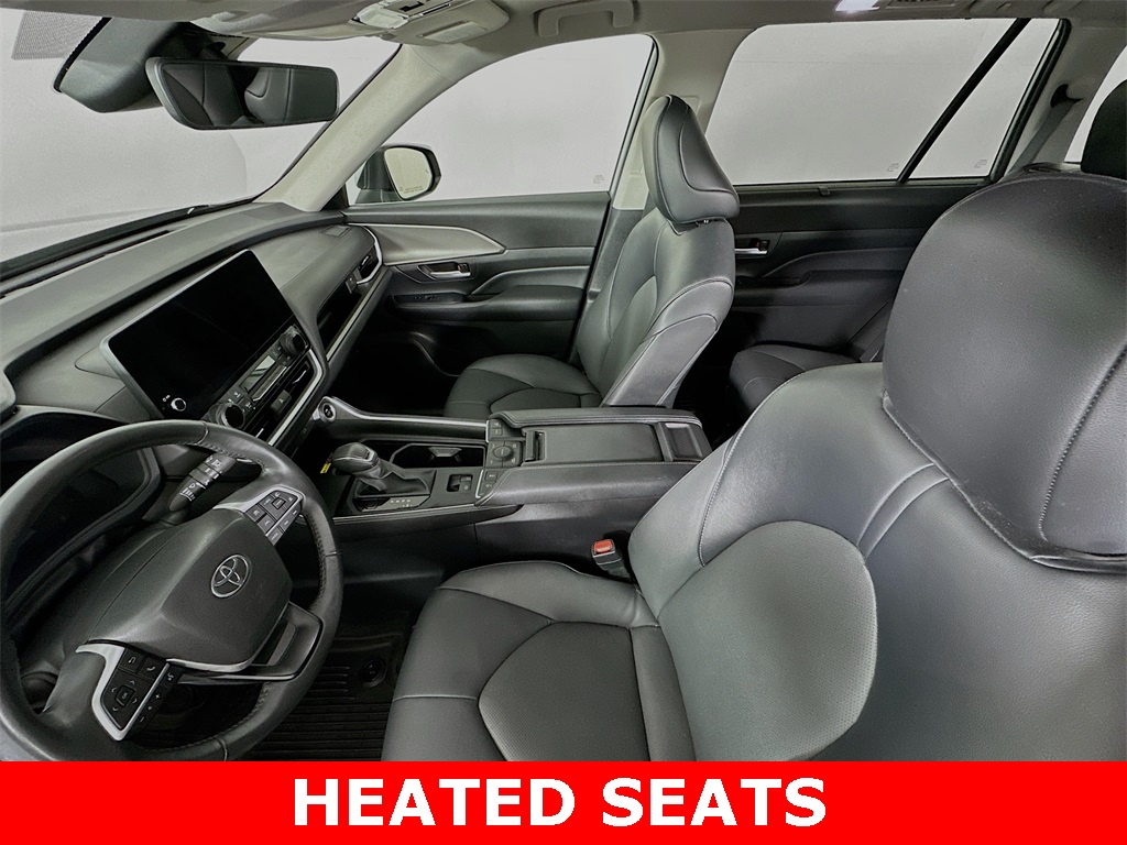 Certified 2024 Toyota Grand Highlander XLE with VIN 5TDAAAB58RS030437 for sale in Winona, Minnesota
