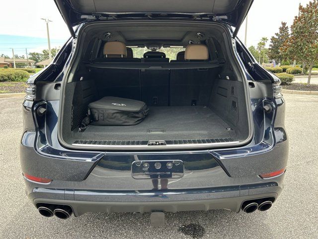 2025 Porsche Cayenne E-Hybrid Turbo photo 20
