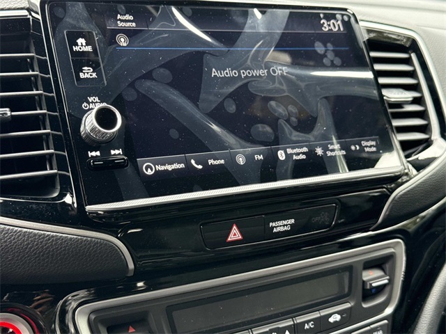 2026 Honda Ridgeline Black Edition photo 3