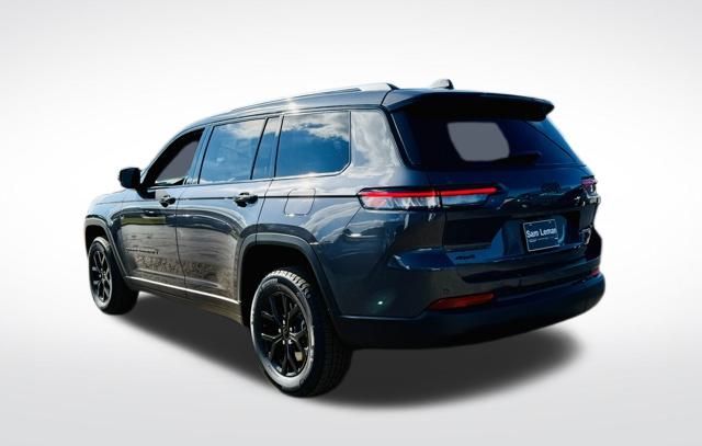 2025 Jeep Grand Cherokee Altitude X photo 3