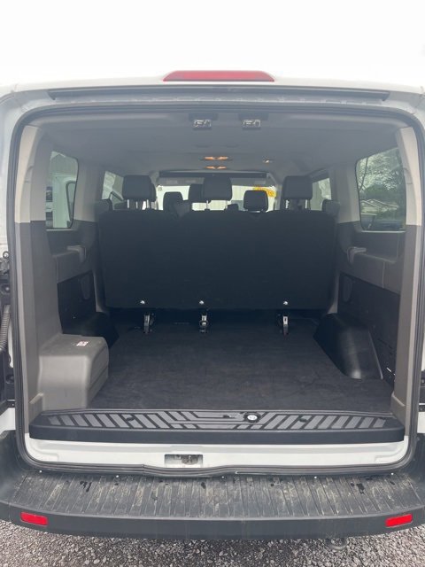 2020 Ford Transit Passenger XL photo 9