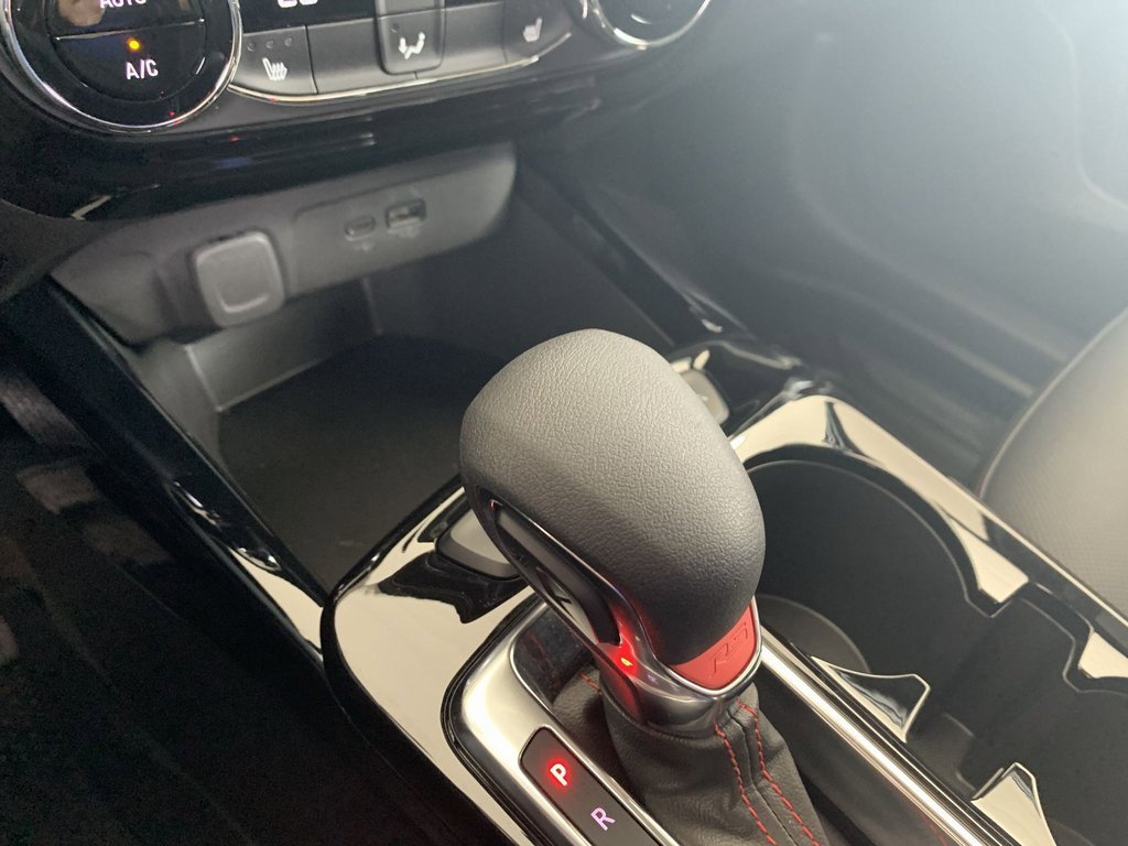 2025 Chevrolet Trax photo 15