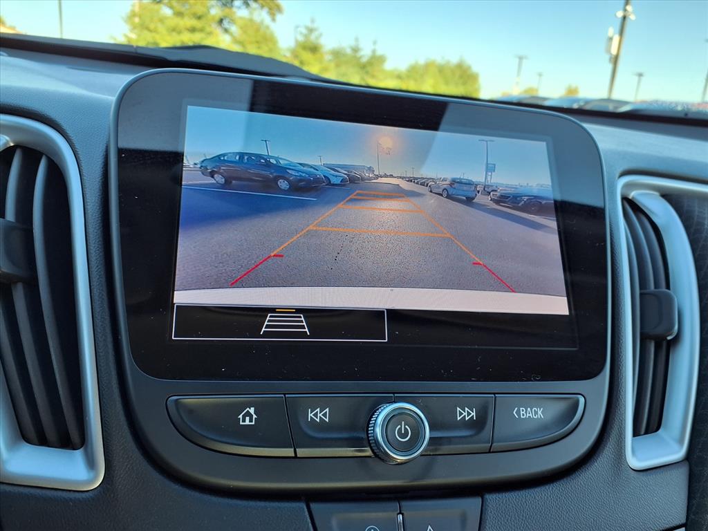 2024 Chevrolet Malibu LS photo 3