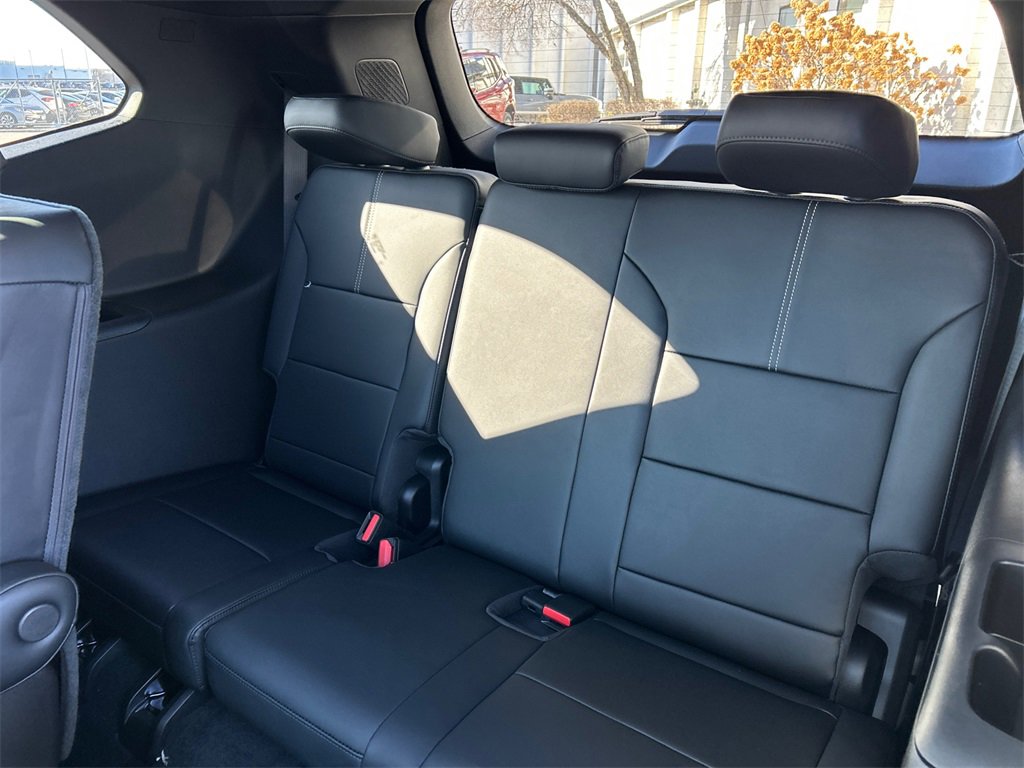 2026 GMC ACADIA - Image 33