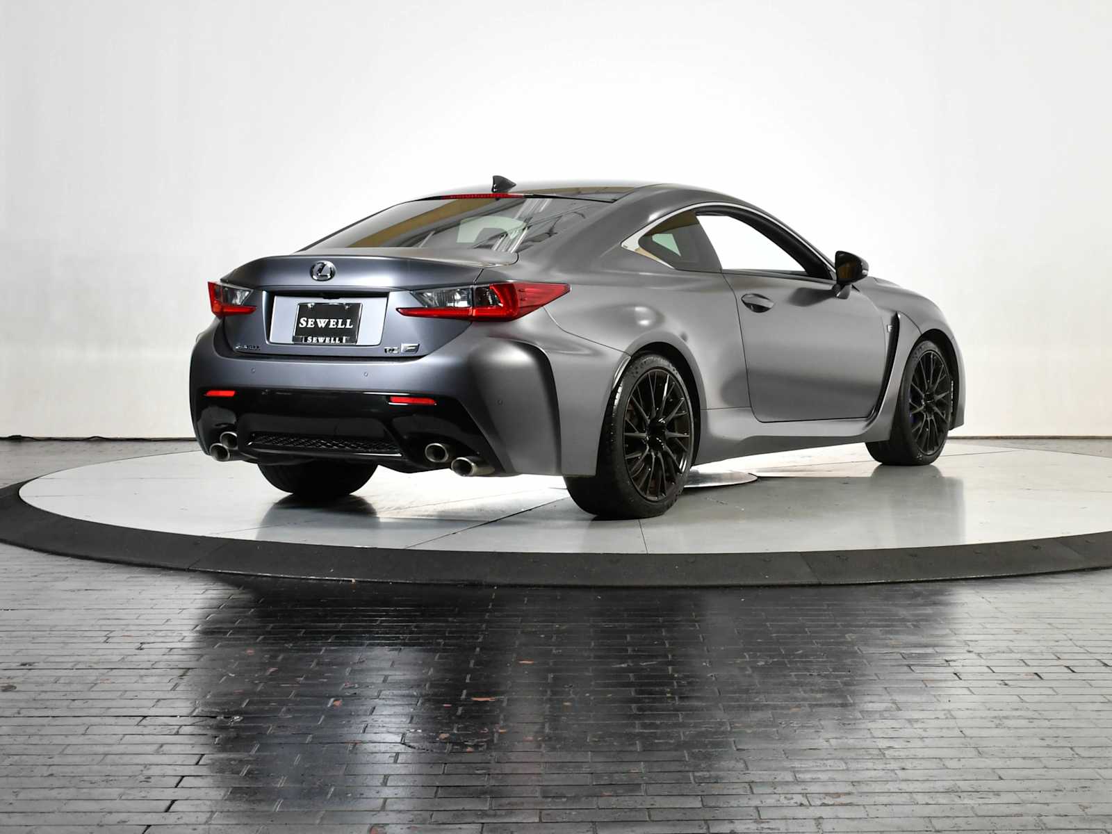 2019 Lexus RC F photo 5