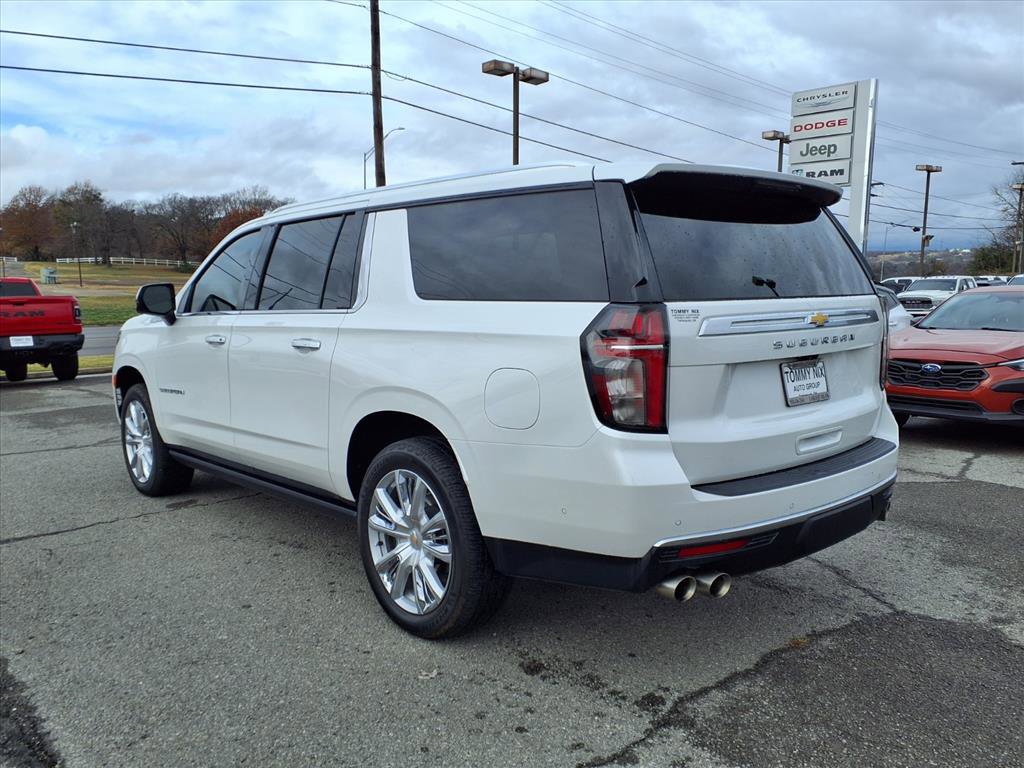 2024 Chevrolet Suburban High Country photo 2