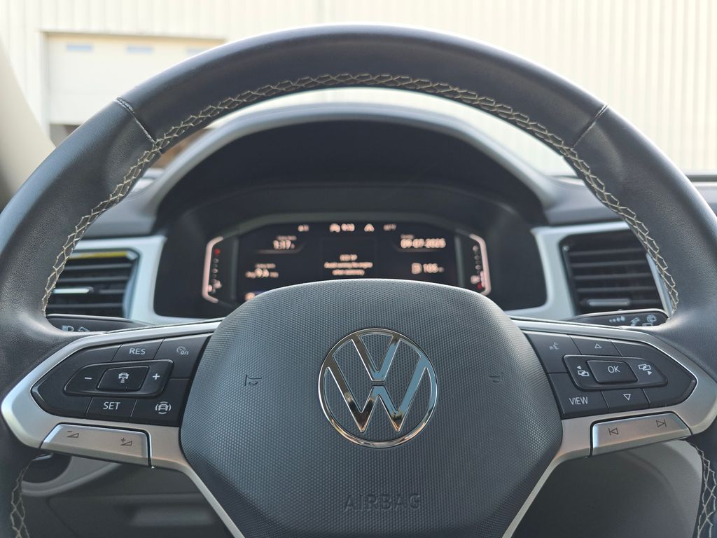2022 Volkswagen Atlas SE Technology photo 22