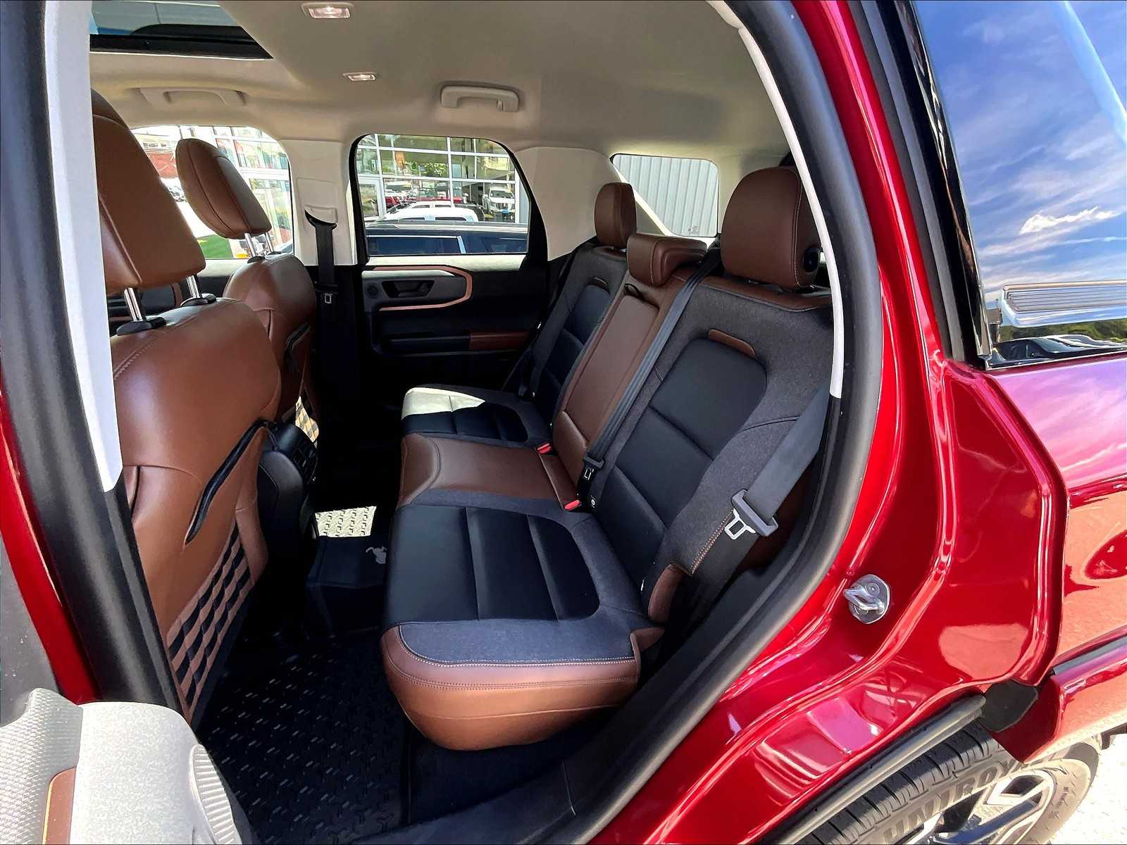 2021 Ford Bronco Sport Outer Banks photo 15