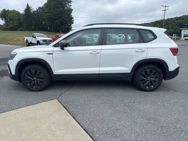2022 Volkswagen Taos S photo 6