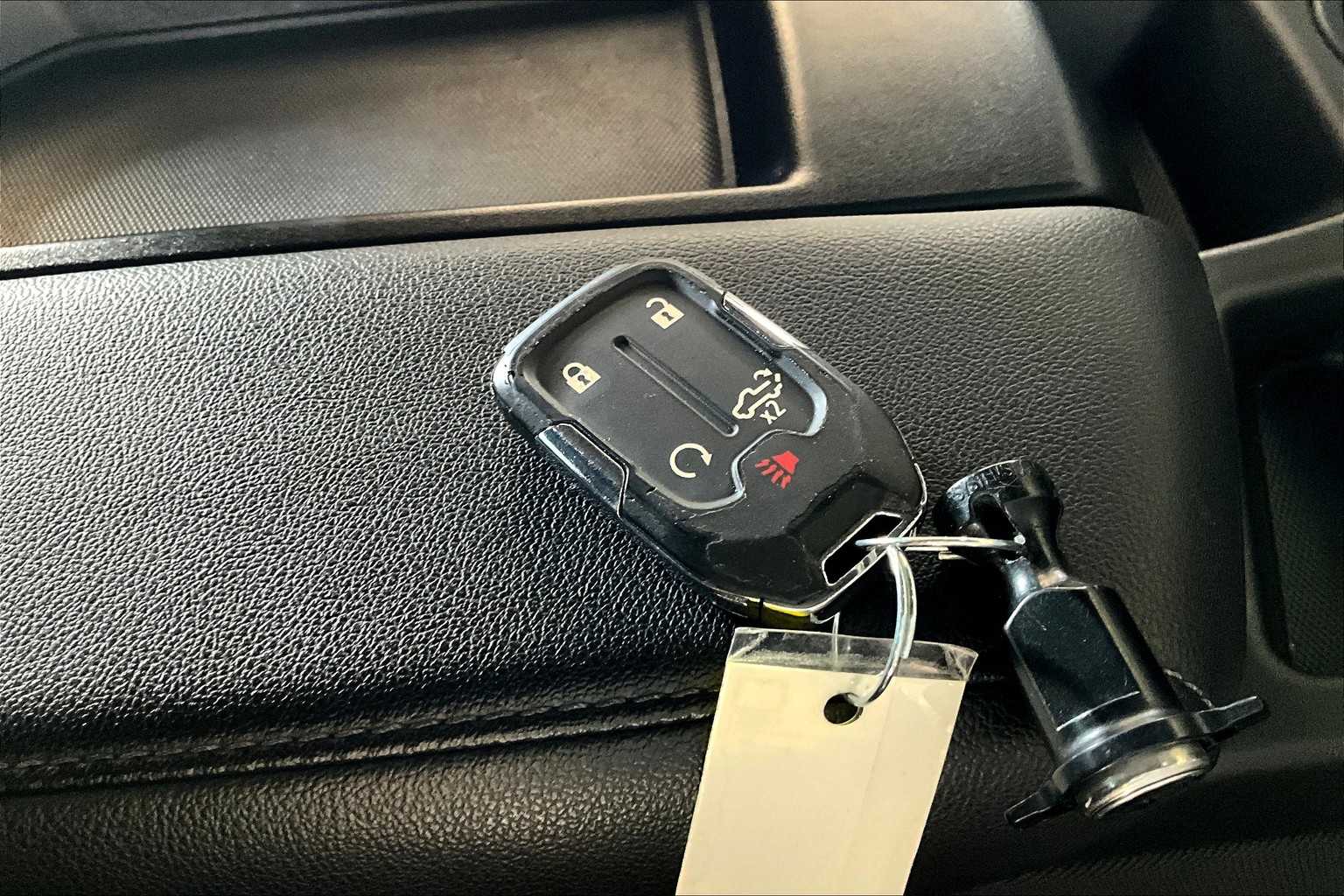 2020 Chevrolet Silverado 1500 LT photo 13