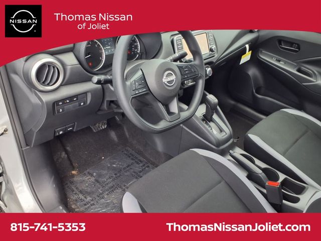 2025 Nissan Versa 1.6 S photo 10