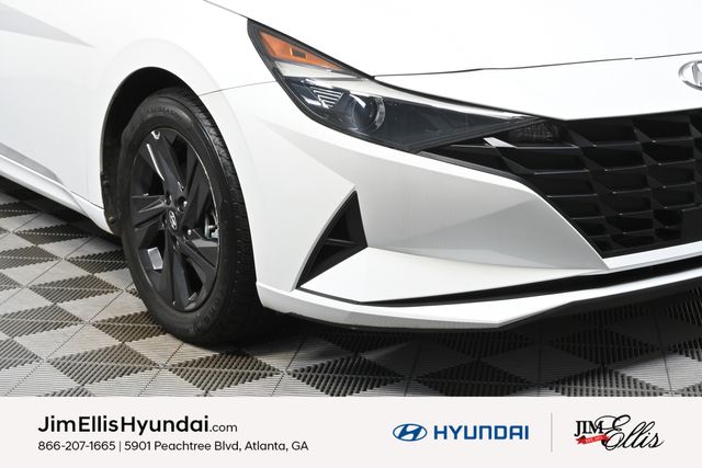2022 Hyundai Elantra SEL Convenience photo 32