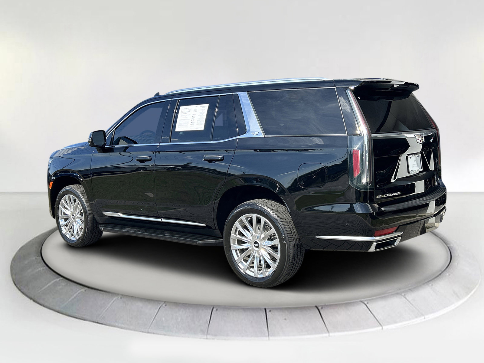 2024 Cadillac Escalade Premium Luxury photo 3