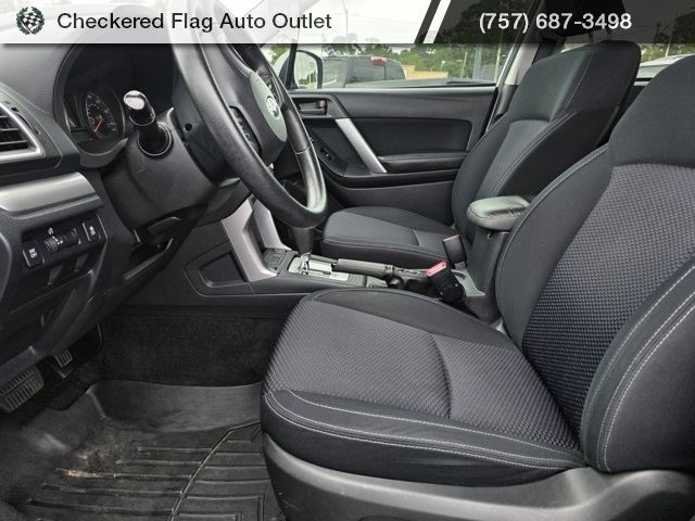 2016 Subaru Forester 2.5i Premium photo 17