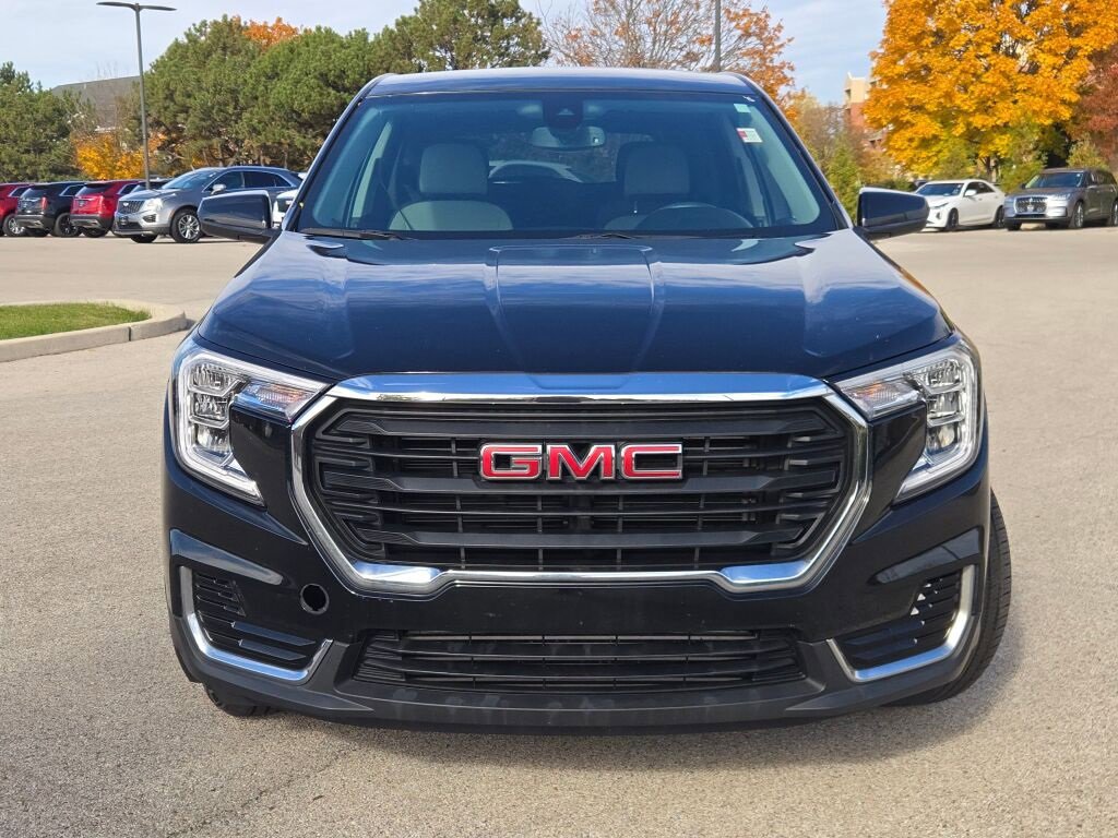 2024 Gmc Terrain SLE photo 4