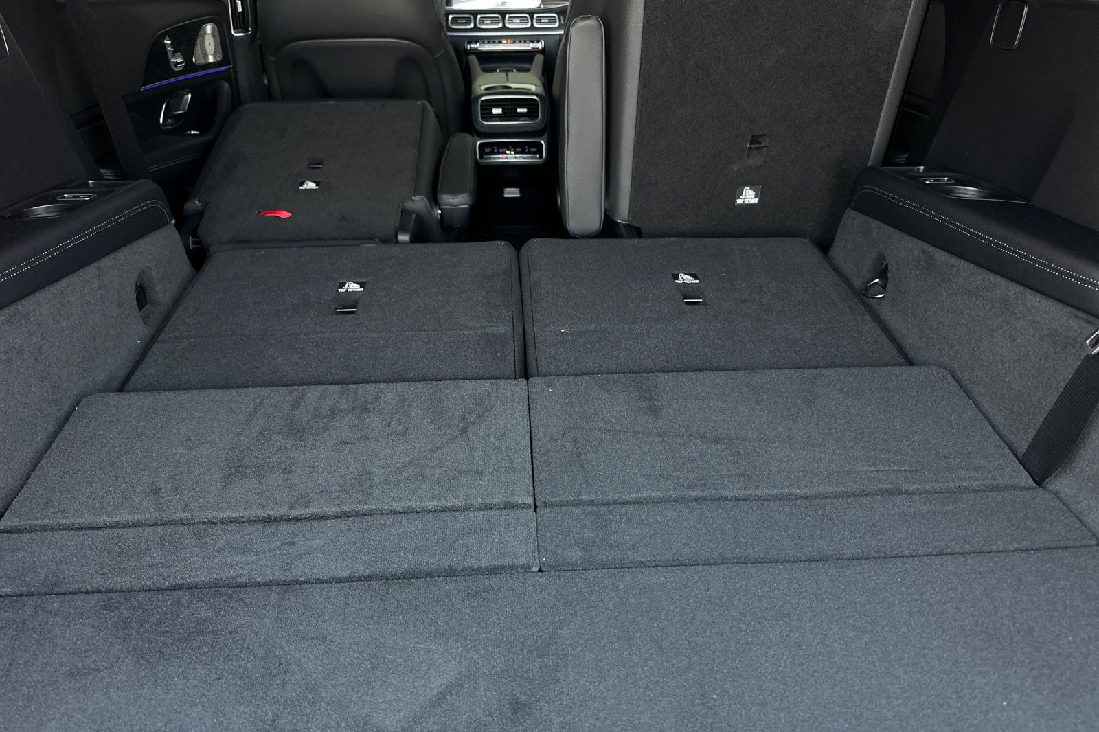 2025 Mercedes Benz GLS 450 4MATIC photo 33