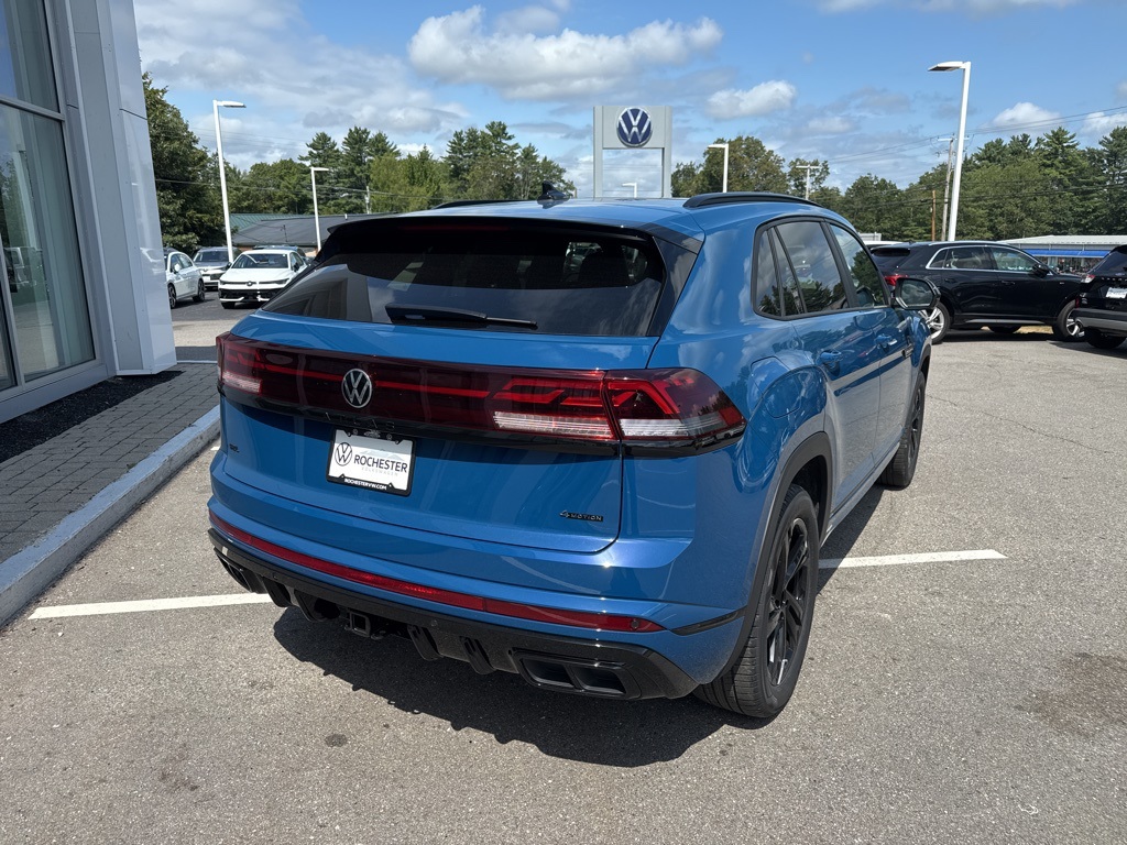 2026 Volkswagen Atlas Cross Sport SEL R-Line photo 10