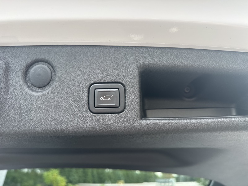 2021 Chevrolet Equinox LT photo 39
