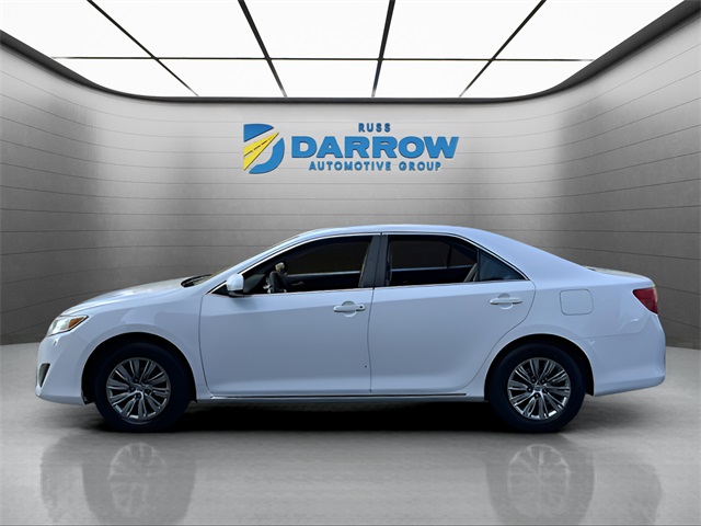 2014 Toyota Camry L photo 2
