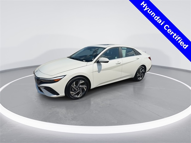 2025 Hyundai Elantra SEL Convenience photo 4
