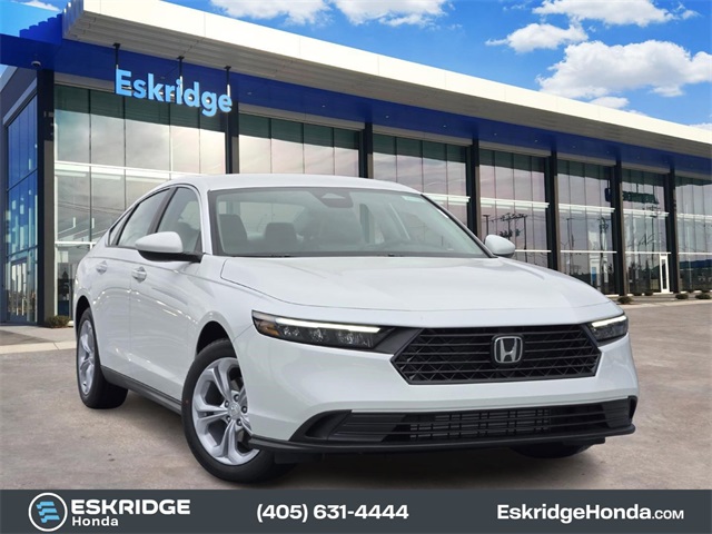 2025 Honda Accord LX's photo