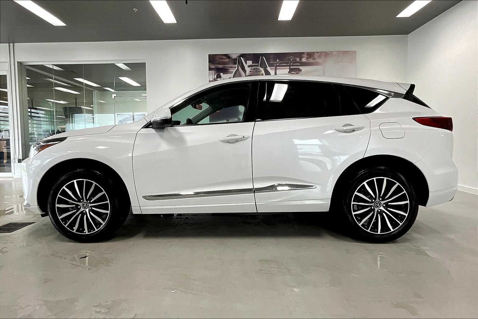 2025 Acura RDX Advance photo 2
