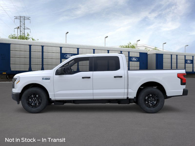 2025 Ford F-150 Lightning photo 3