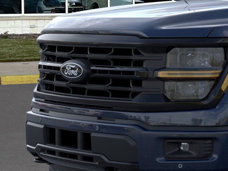 2025 Ford F-150 XLT photo 16