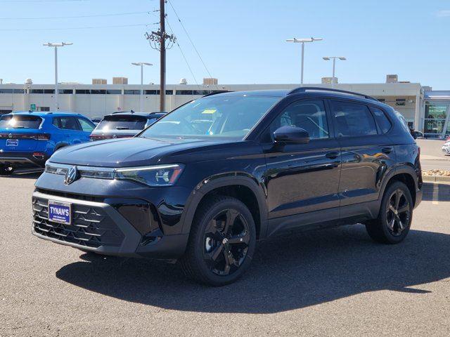 2025 Volkswagen Taos SE photo 6
