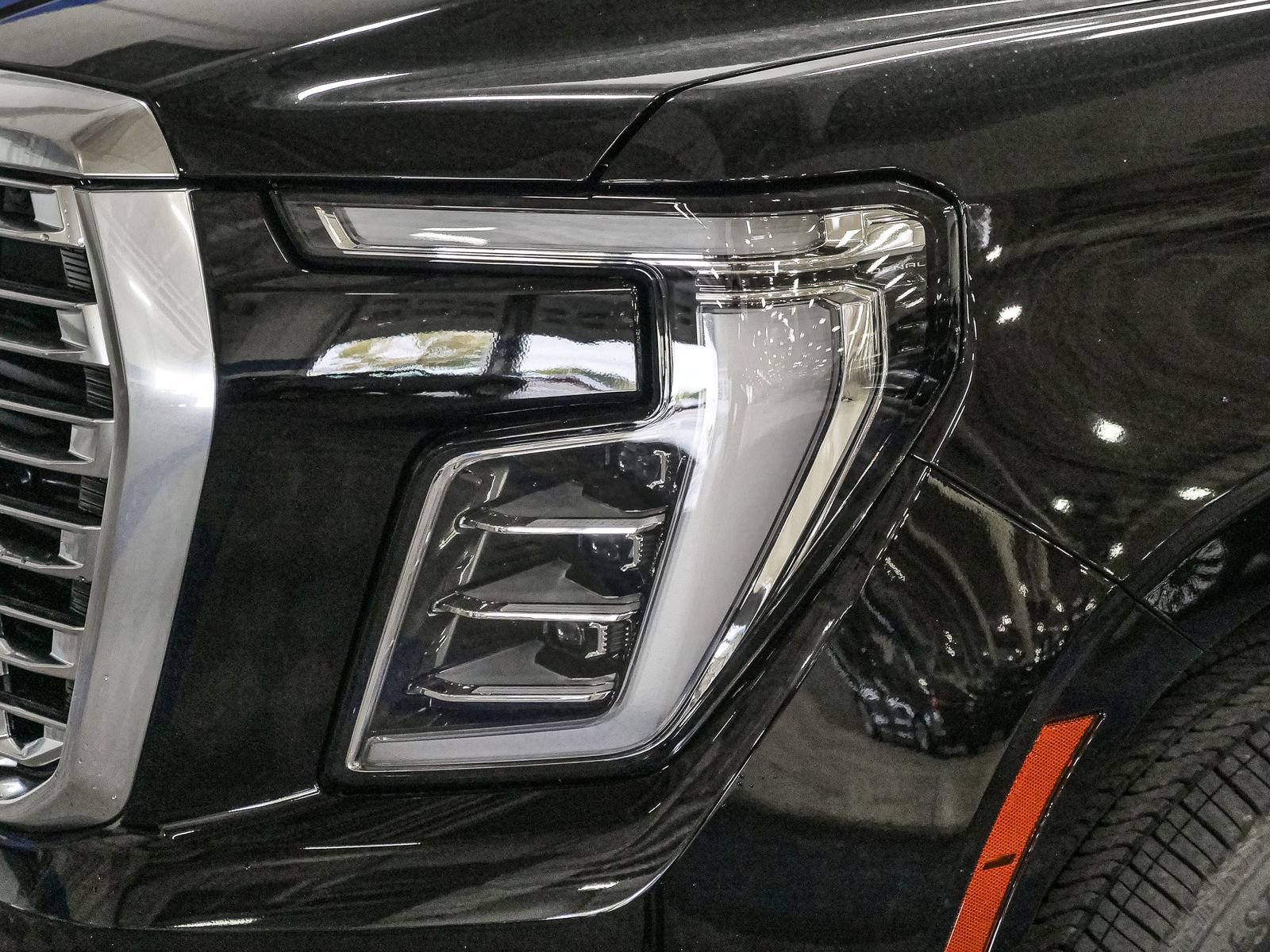 2025 Gmc Yukon Denali photo 13