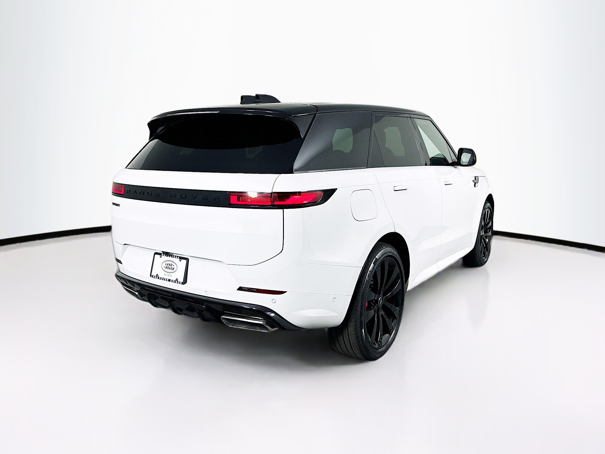2025 Land Rover Range Rover Sport SE photo 5