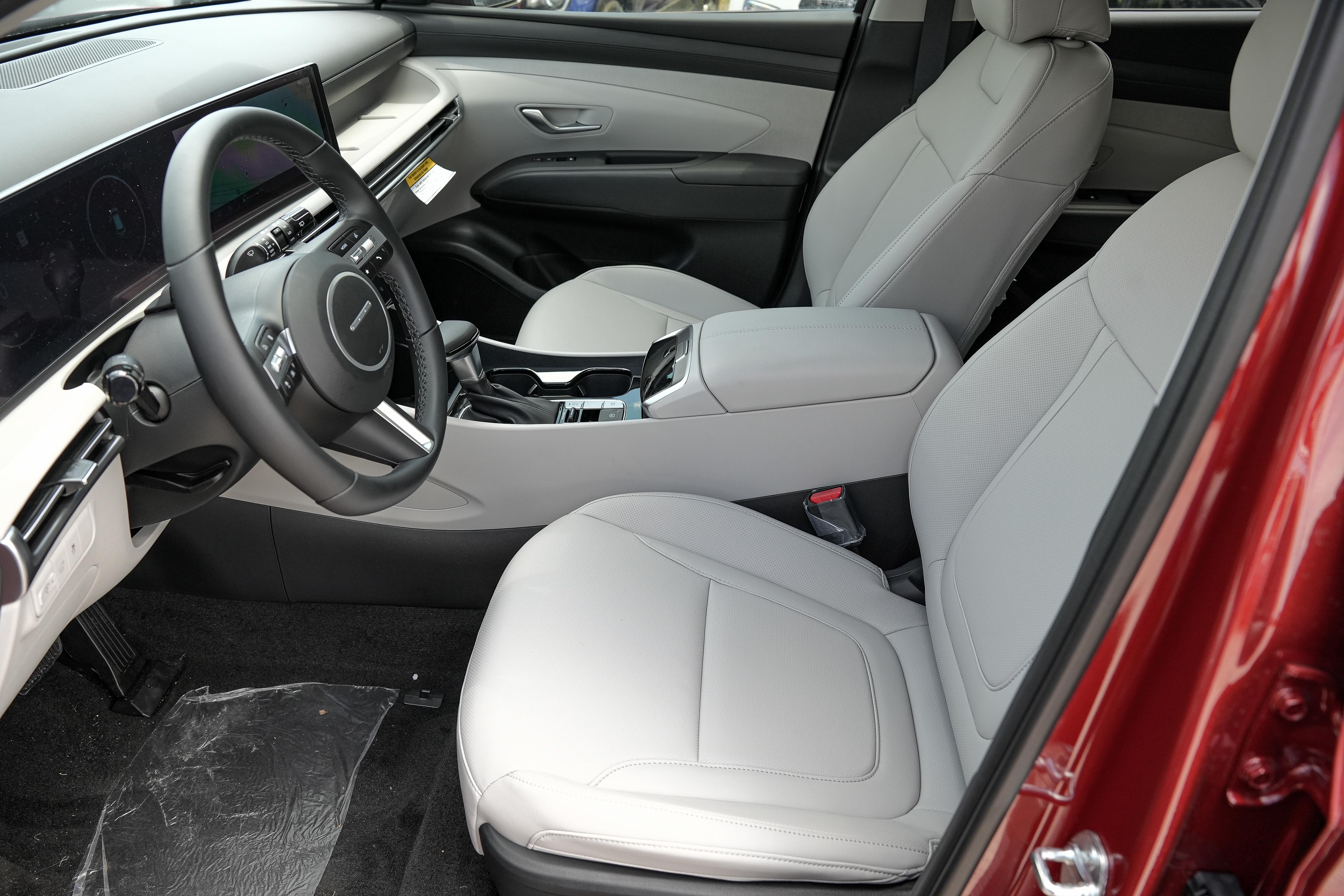 2025 Hyundai Tucson SEL Convenience photo 4