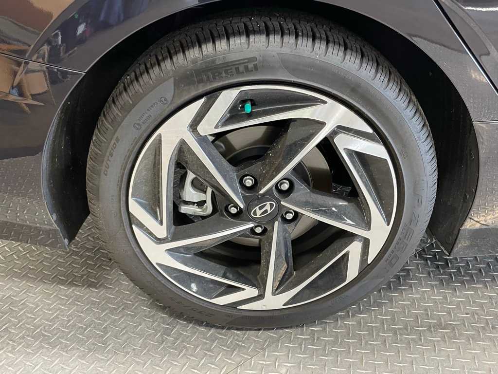 2024 Hyundai Sonata SEL Convenience photo 16