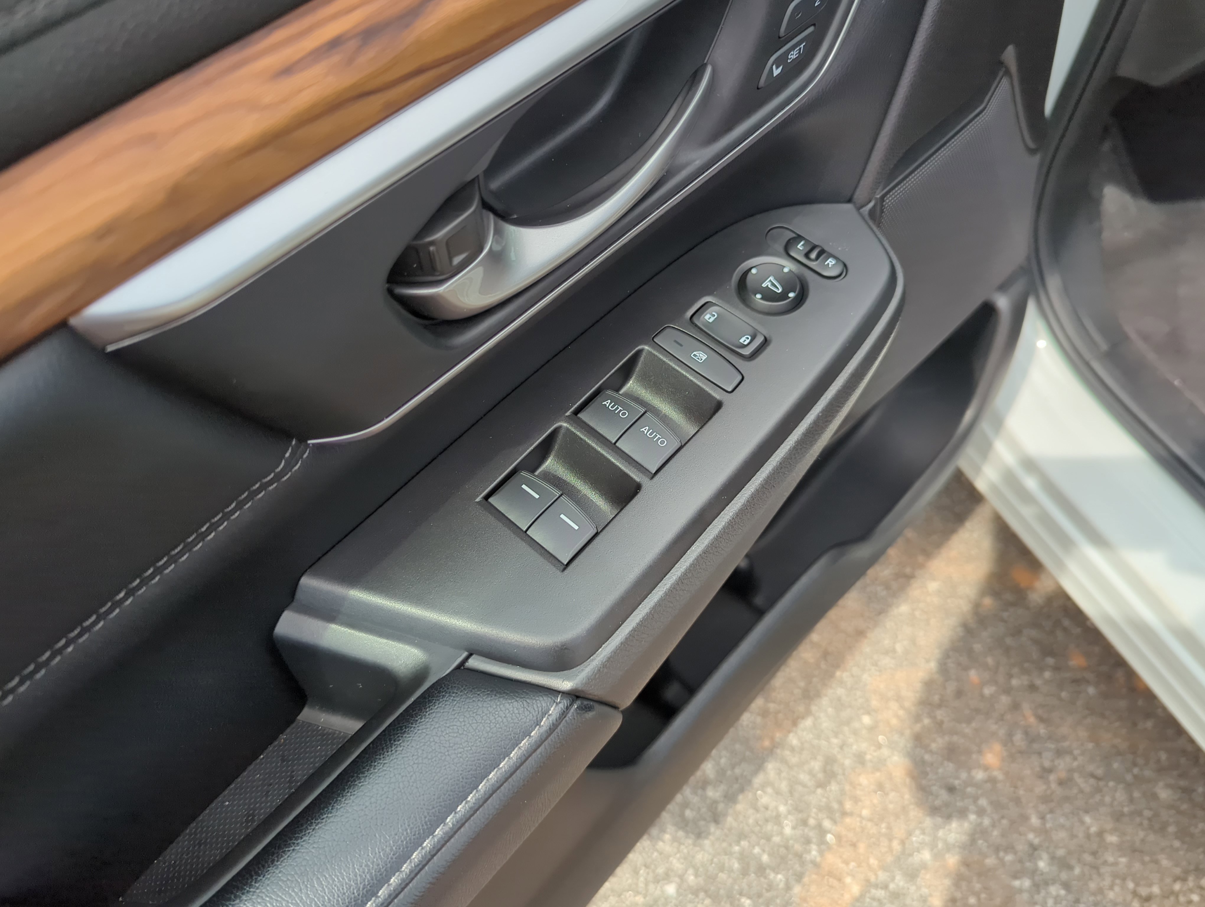 2019 Honda CR-V EX-L photo 9