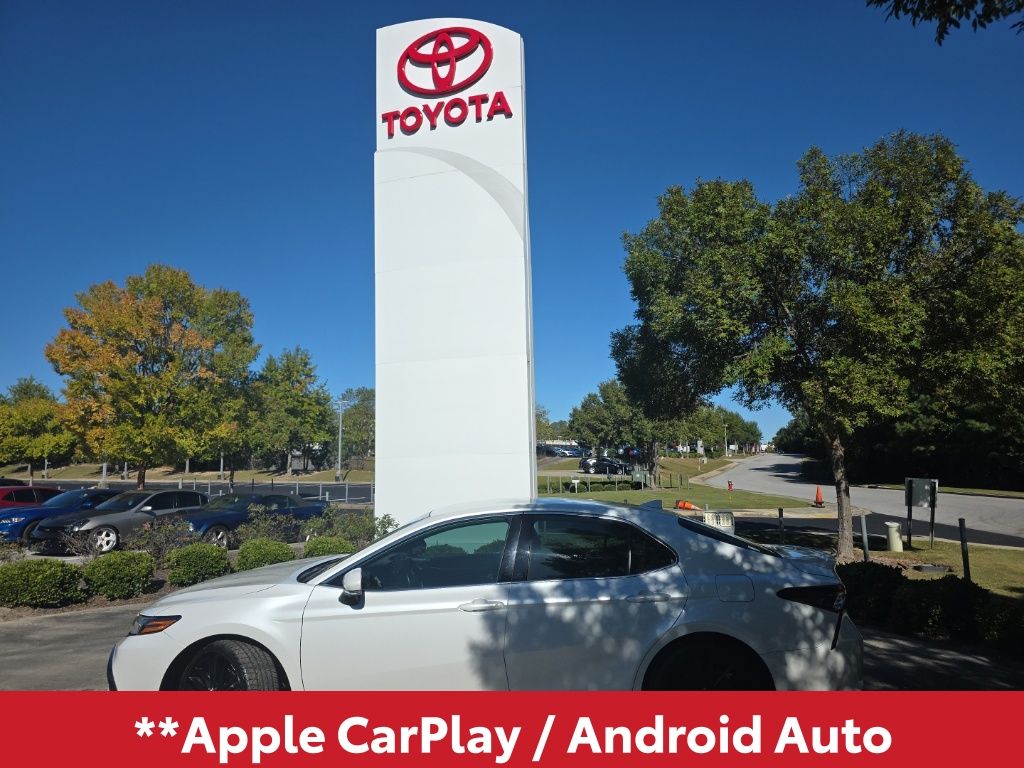 2021 Toyota Camry XSE photo 2