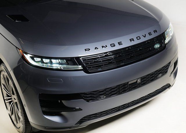 2025 Land Rover Range Rover Sport SE photo 26